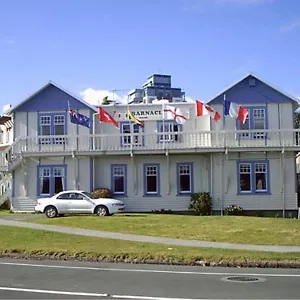 https://barnacles-seaside-inn.wellingtonnzhotels.com